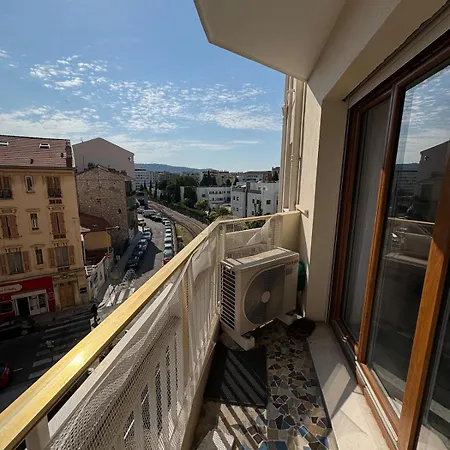 아파트 Modern Apartment, Air Conditioning, Balcony Liberation 니스